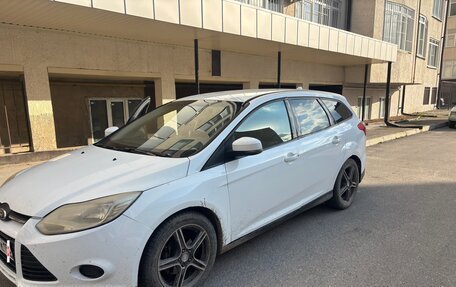 Ford Focus III, 2013 год, 900 000 рублей, 2 фотография