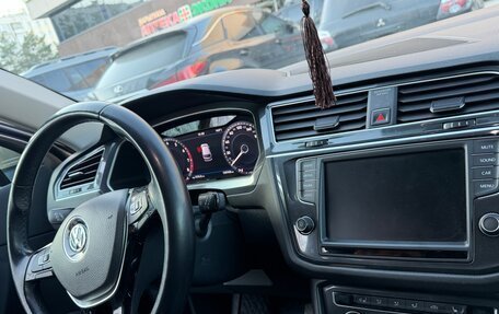 Volkswagen Tiguan II, 2017 год, 2 400 000 рублей, 7 фотография