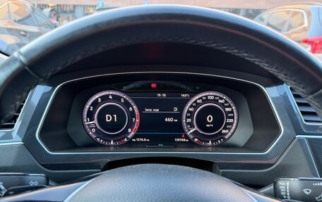 Volkswagen Tiguan II, 2017 год, 2 400 000 рублей, 6 фотография