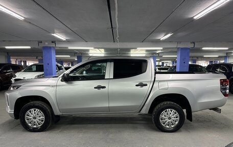 Mitsubishi L200 IV рестайлинг, 2019 год, 1 925 000 рублей, 8 фотография