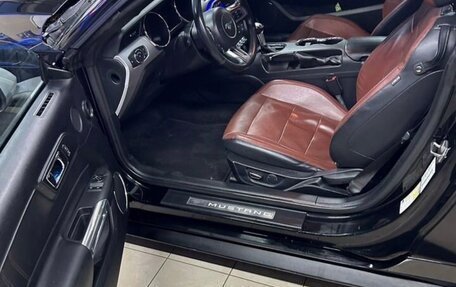 Ford Mustang VI рестайлинг, 2017 год, 2 550 000 рублей, 4 фотография