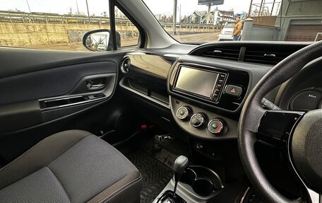 Toyota Vitz, 2018 год, 990 000 рублей, 7 фотография