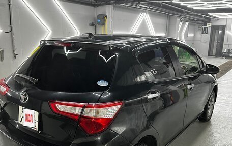 Toyota Vitz, 2018 год, 990 000 рублей, 2 фотография