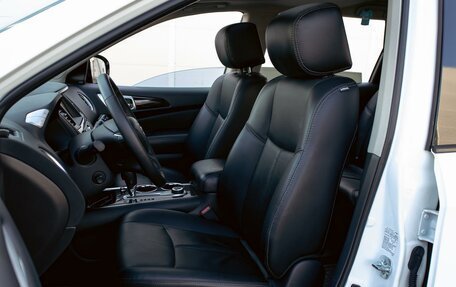 Nissan Pathfinder, 2016 год, 1 685 000 рублей, 11 фотография