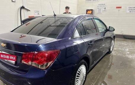 Chevrolet Cruze II, 2011 год, 570 000 рублей, 7 фотография