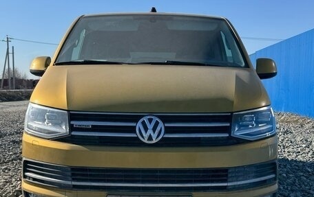 Volkswagen Caravelle T6 рестайлинг, 2019 год, 3 990 000 рублей, 1 фотография