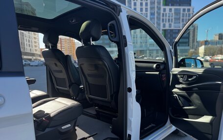 Mercedes-Benz V-Класс, 2021 год, 7 700 000 рублей, 15 фотография