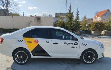 Skoda Rapid I, 2015 год, 750 000 рублей, 4 фотография