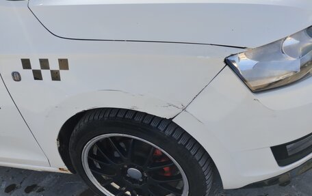 Skoda Rapid I, 2015 год, 750 000 рублей, 5 фотография