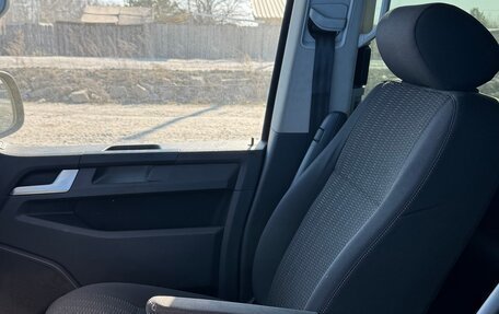 Volkswagen Caravelle T6 рестайлинг, 2019 год, 3 990 000 рублей, 18 фотография