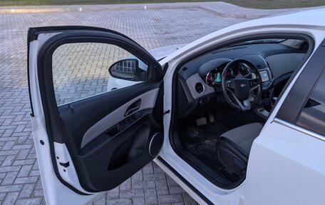 Chevrolet Cruze II, 2013 год, 900 000 рублей, 4 фотография