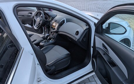 Chevrolet Cruze II, 2013 год, 900 000 рублей, 7 фотография