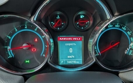 Chevrolet Cruze II, 2013 год, 900 000 рублей, 2 фотография