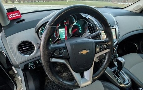Chevrolet Cruze II, 2013 год, 900 000 рублей, 19 фотография