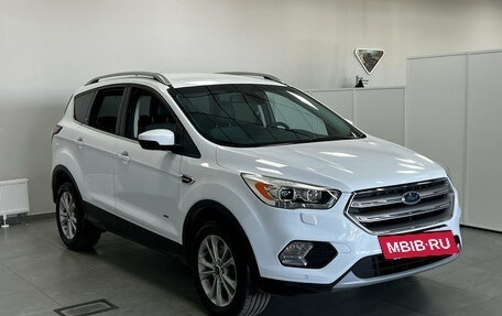 Ford Kuga III, 2016 год, 1 370 000 рублей, 2 фотография