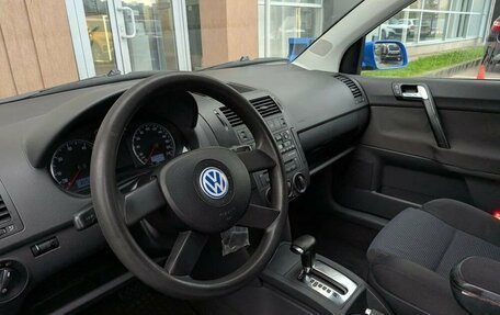 Volkswagen Polo IV рестайлинг, 2002 год, 380 000 рублей, 9 фотография