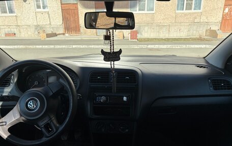 Volkswagen Polo VI (EU Market), 2011 год, 470 000 рублей, 6 фотография