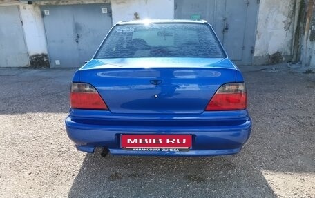 Daewoo Nexia I рестайлинг, 2004 год, 400 000 рублей, 5 фотография