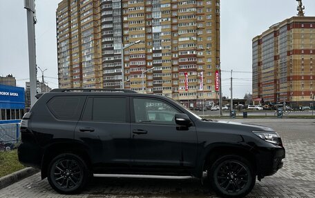 Toyota Land Cruiser Prado 150 рестайлинг 2, 2020 год, 7 300 000 рублей, 4 фотография