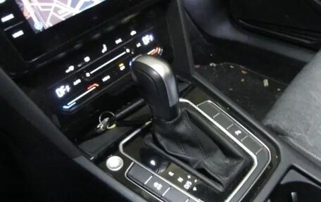 Volkswagen Passat B8 рестайлинг, 2023 год, 2 342 000 рублей, 13 фотография