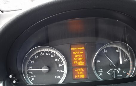 Mercedes-Benz Viano, 2013 год, 3 100 000 рублей, 3 фотография