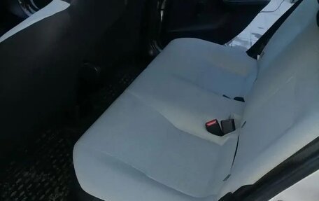 Toyota Aqua I, 2018 год, 1 200 000 рублей, 12 фотография