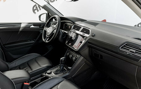 Volkswagen Tiguan II, 2018 год, 2 785 000 рублей, 14 фотография