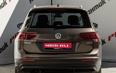 Volkswagen Tiguan II, 2018 год, 2 785 000 рублей, 7 фотография