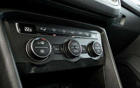 Volkswagen Tiguan II, 2018 год, 2 785 000 рублей, 22 фотография