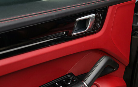 Porsche Cayenne III, 2022 год, 13 500 000 рублей, 23 фотография