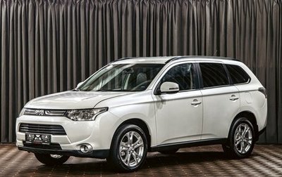 Mitsubishi Outlander III рестайлинг 3, 2014 год, 1 255 000 рублей, 1 фотография