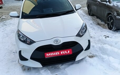 Toyota Yaris, 2020 год, 1 210 000 рублей, 1 фотография