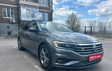 Volkswagen Jetta VII, 2020 год, 1 950 000 рублей, 1 фотография