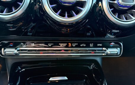 Mercedes-Benz A-Класс AMG, 2019 год, 5 000 000 рублей, 9 фотография