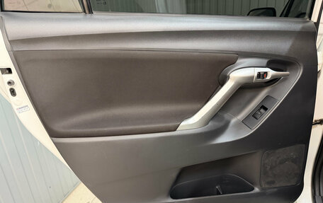 Toyota Verso I, 2011 год, 989 000 рублей, 13 фотография