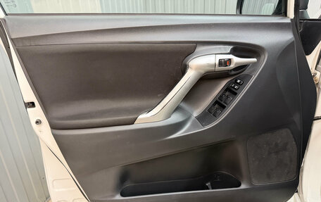 Toyota Verso I, 2011 год, 989 000 рублей, 12 фотография