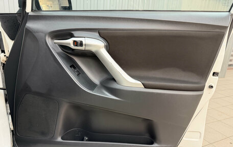 Toyota Verso I, 2011 год, 989 000 рублей, 14 фотография