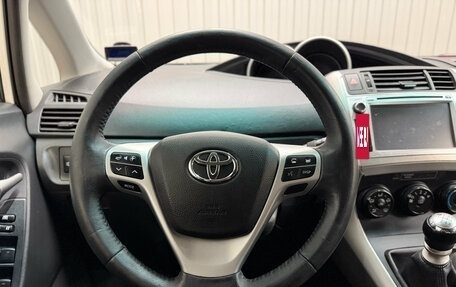 Toyota Verso I, 2011 год, 989 000 рублей, 7 фотография