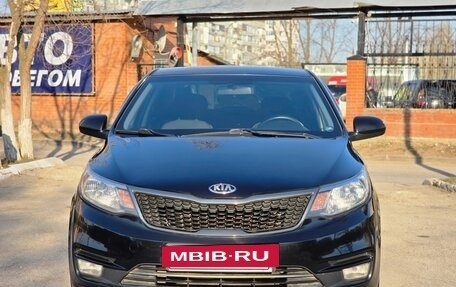 KIA Rio III рестайлинг, 2015 год, 880 000 рублей, 2 фотография