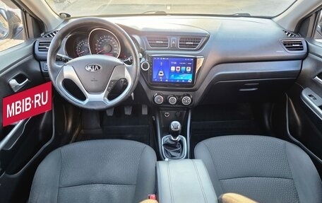 KIA Rio III рестайлинг, 2015 год, 880 000 рублей, 14 фотография