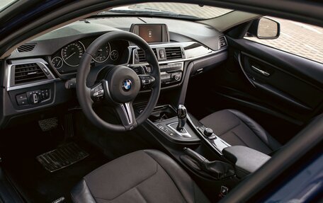 BMW 3 серия, 2018 год, 1 895 000 рублей, 22 фотография