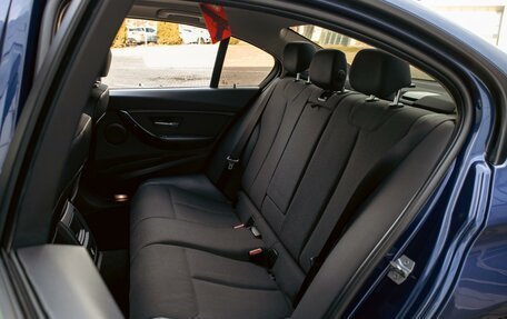 BMW 3 серия, 2018 год, 1 895 000 рублей, 29 фотография