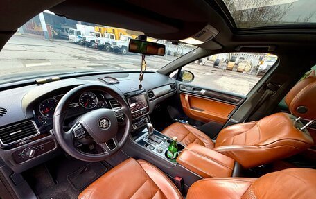 Volkswagen Touareg III, 2014 год, 2 950 000 рублей, 10 фотография