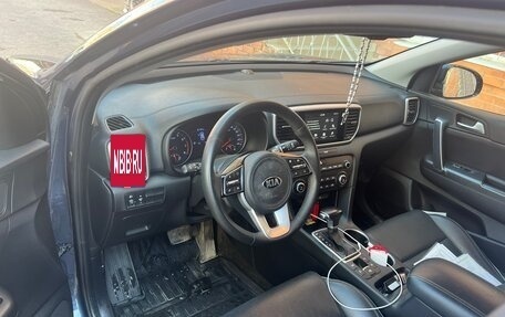 KIA Sportage IV рестайлинг, 2018 год, 2 200 000 рублей, 5 фотография