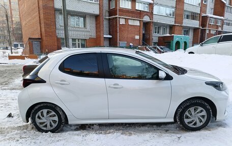 Toyota Yaris, 2020 год, 1 210 000 рублей, 3 фотография