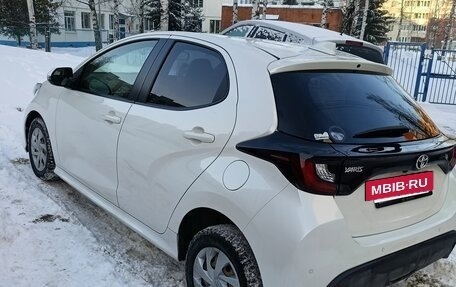 Toyota Yaris, 2020 год, 1 210 000 рублей, 2 фотография