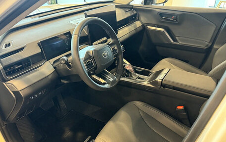 Toyota RAV4, 2026 год, 4 650 000 рублей, 8 фотография