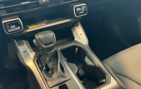 Toyota RAV4, 2026 год, 4 650 000 рублей, 24 фотография