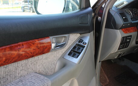 Toyota Land Cruiser Prado 120 рестайлинг, 2005 год, 1 719 000 рублей, 14 фотография