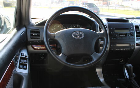 Toyota Land Cruiser Prado 120 рестайлинг, 2005 год, 1 719 000 рублей, 33 фотография